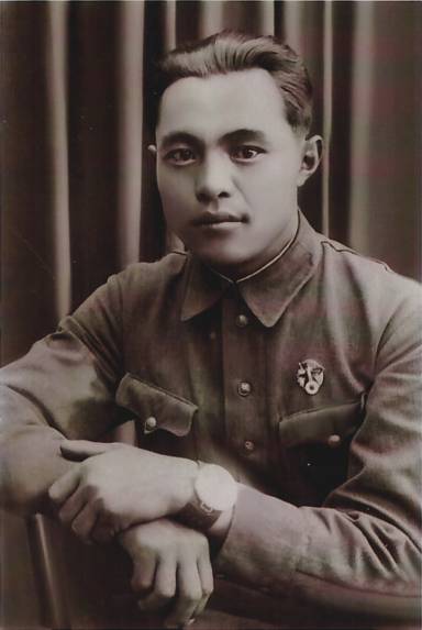 Джазбаев Джуман Шалабаевич (фото из семейного архива дочери Светланы)